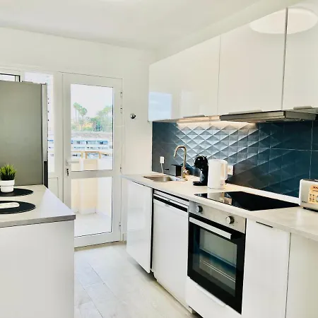 Los Cristianos Apartment In Jardines Del Sur Daire