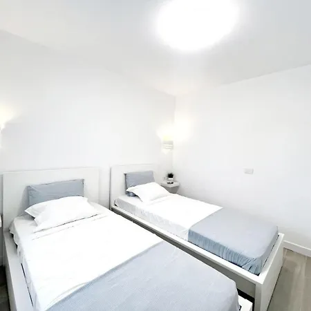 Los Cristianos Apartment In Jardines Del Sur *
